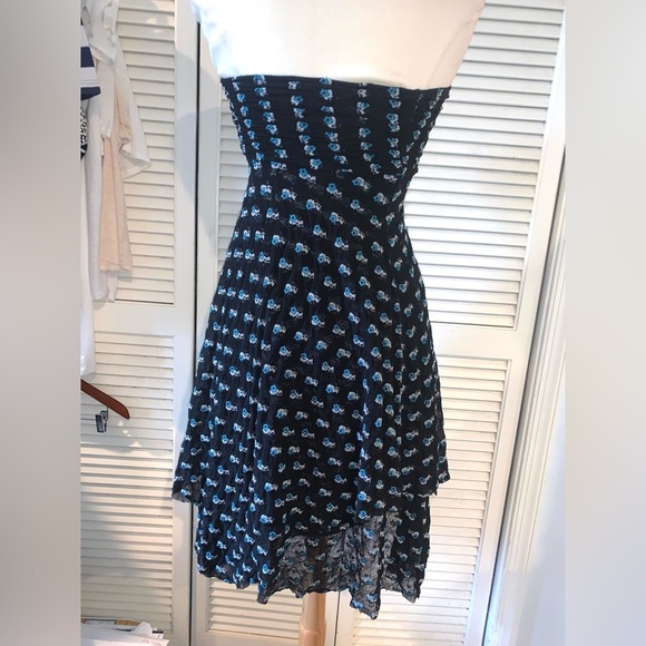 Free People Vintage Strapless Floral
Embroidered Dress size small - Picture 5 of 9